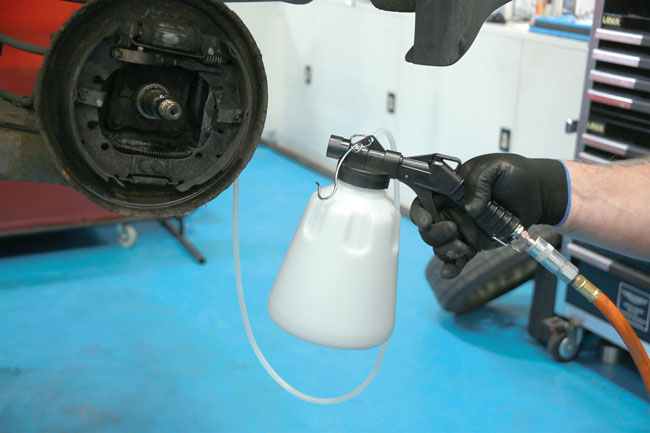 Laser Tools 9168 Pneumatic Brake Bleeder & Fluid Extractor