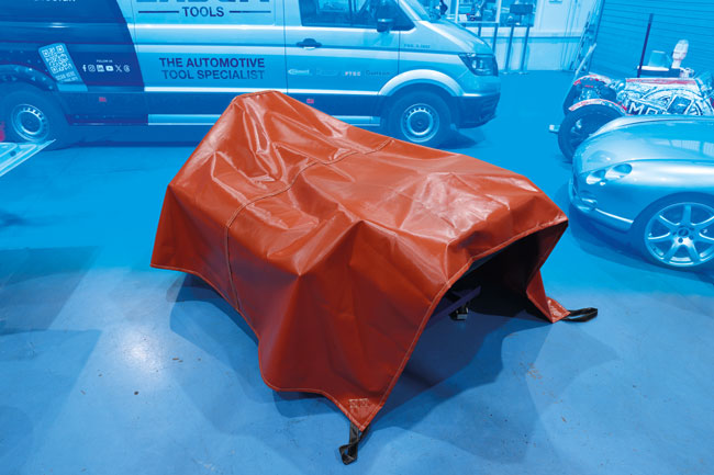 Laser Tools 9260 Fire Blanket for EV Battery 3m x 3m 550°C