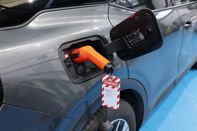 Laser Tools 9303 EVIP 2 - Electric Vehicle Immobiliser Plug for Type 2