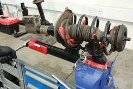 Laser Tools 11.0005 Scangrip McPherson Coil Spring Compressor 1800kg